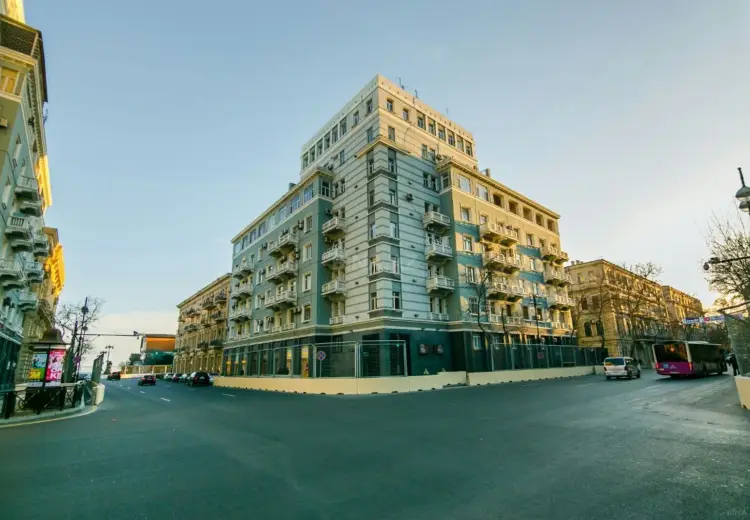 3 otaqlı mənzil Kirayə (günlük), Sahil qəs., Səbail, Bakı