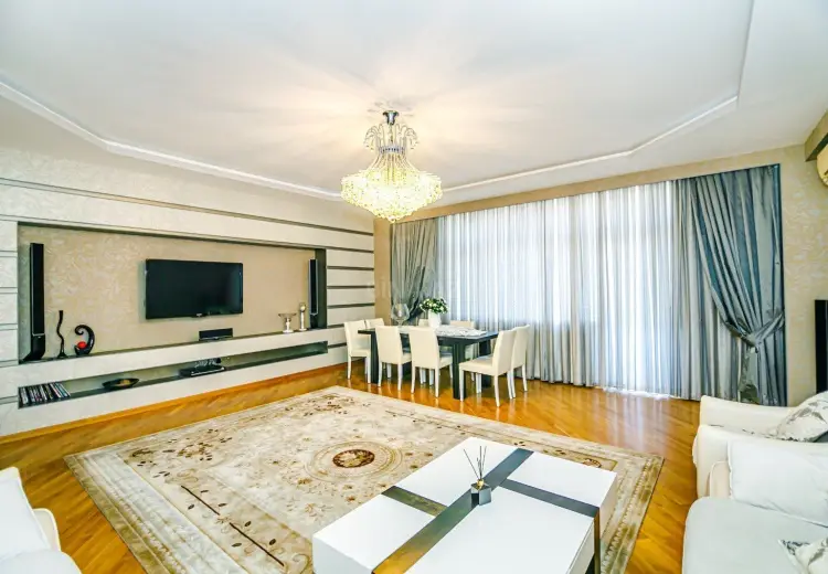 3 otaqlı mənzil Kirayə (günlük), Sahil qəs., Səbail, Bakı