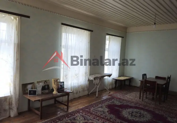 4 otaqlı mənzil Satılır, Şəki