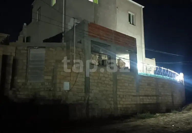 4 otaqlı mənzil , Bakı