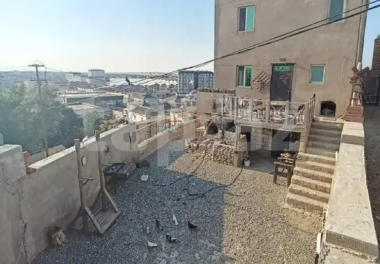 4 otaqlı mənzil , Bakı