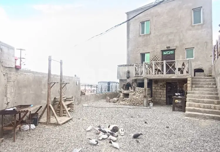 4 otaqlı mənzil , Bakı