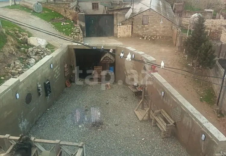 4 otaqlı mənzil , Bakı
