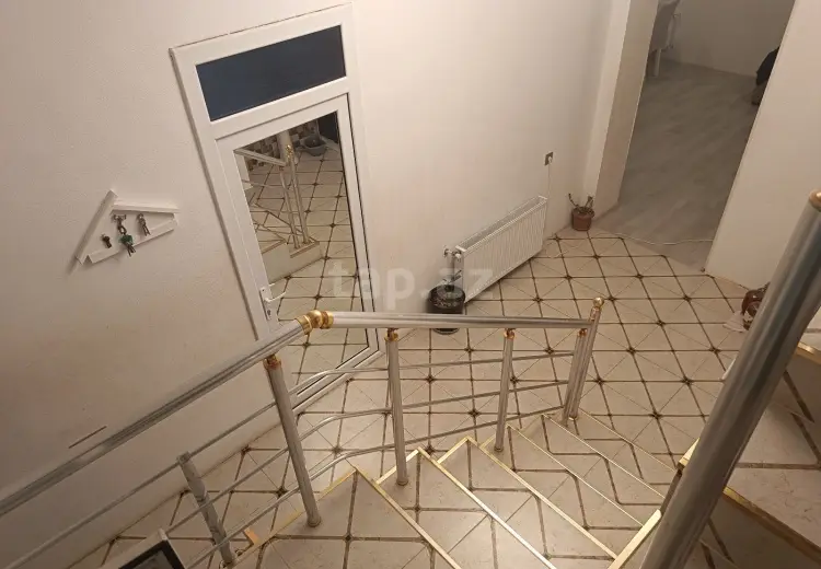 4 otaqlı mənzil , Bakı