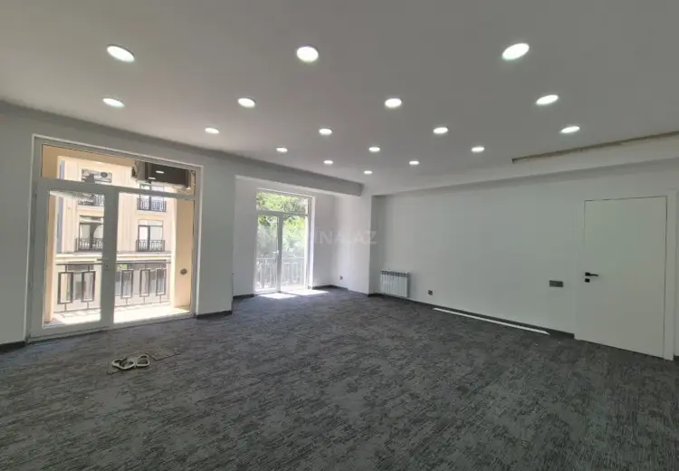 500 m² Obyekt / Ofis Kirayə (aylıq), Nəsimi, Bakı