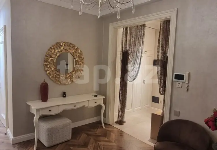 3 otaqlı mənzil , Xırdalan