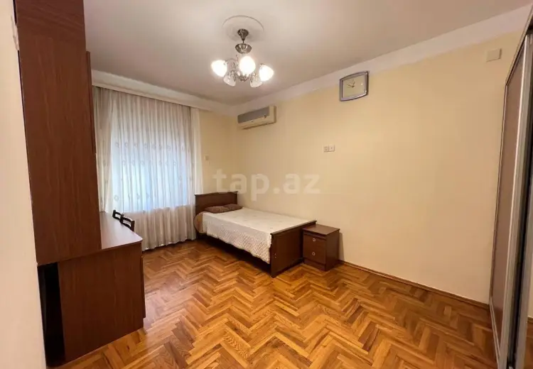 4 otaqlı mənzil , Bakı
