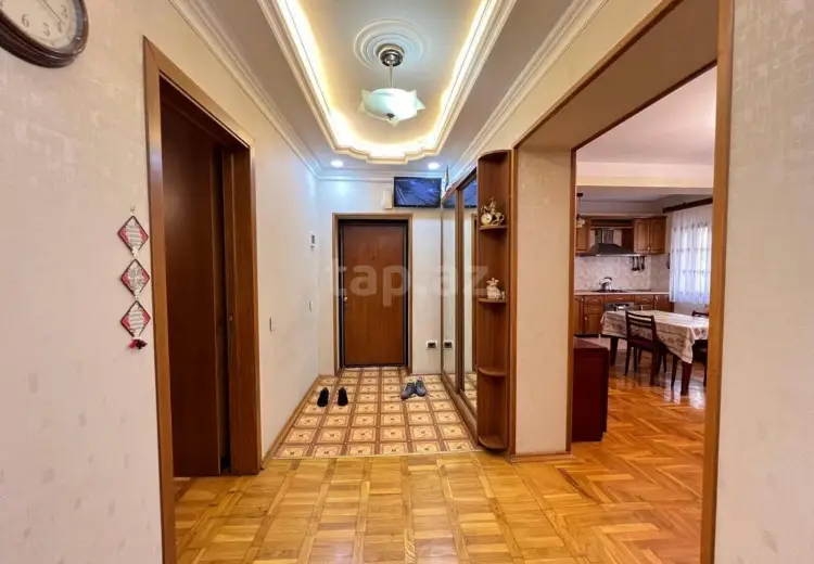 4 otaqlı mənzil , Bakı
