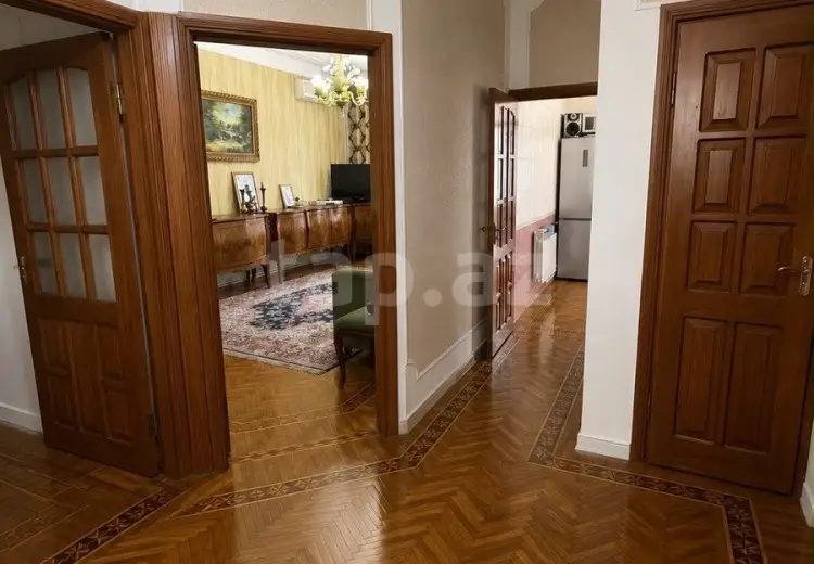 3 otaqlı mənzil , Bakı