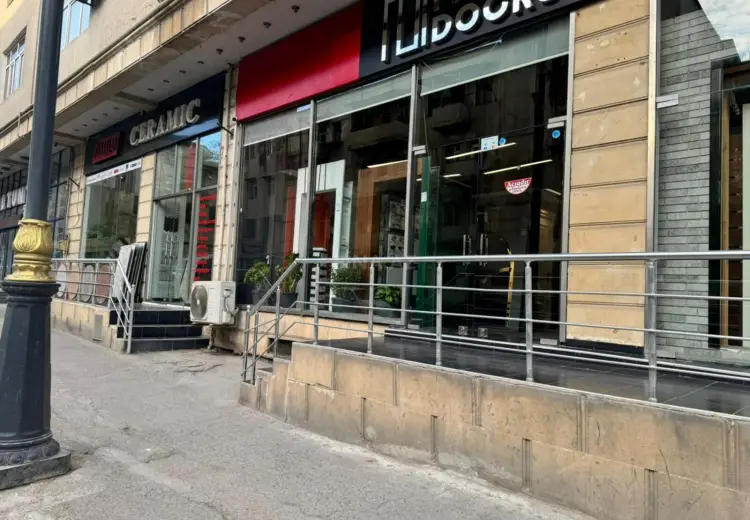 134 m² Obyekt / Ofis Satılır, Nərimanov, Bakı