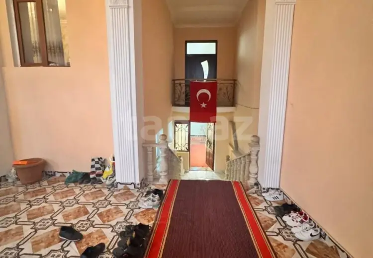 11 otaqlı mənzil , Gəncə