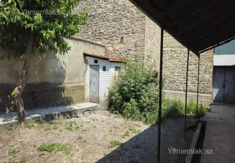 4 otaqlı mənzil Satılır, Şəki