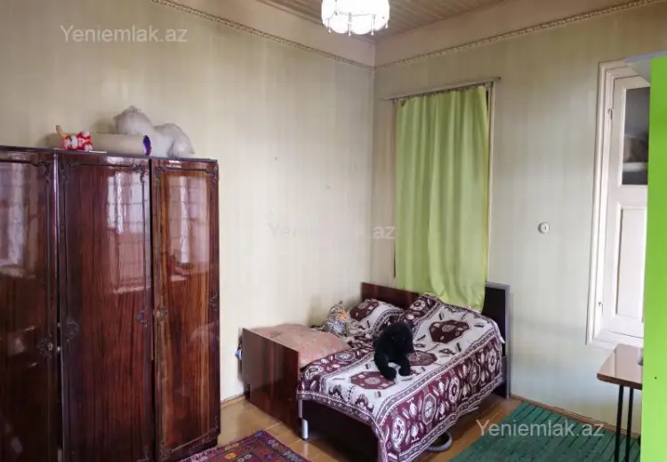 4 otaqlı mənzil Satılır, Şəki