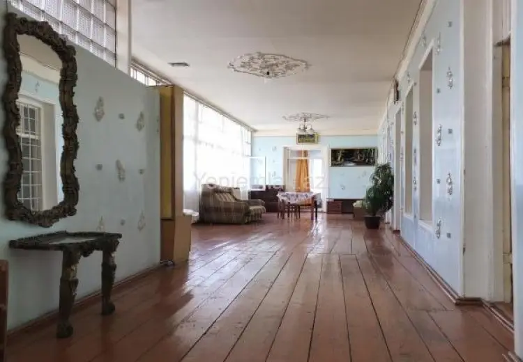 4 otaqlı mənzil Satılır, Şəki