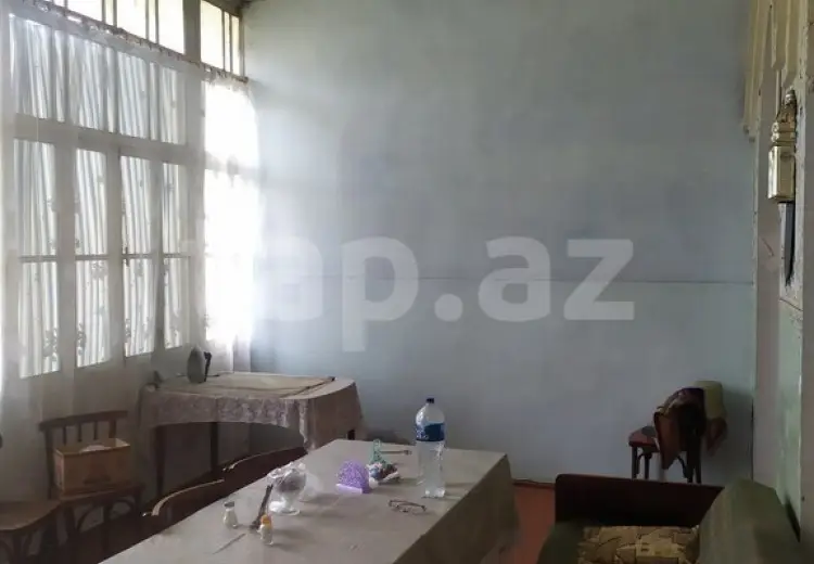 4 otaqlı mənzil , Şəki