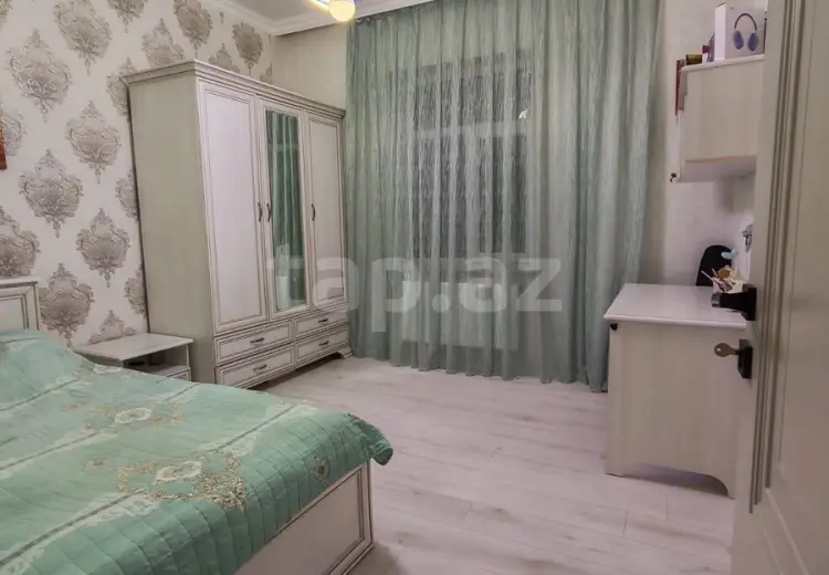 4 otaqlı mənzil , Bakı