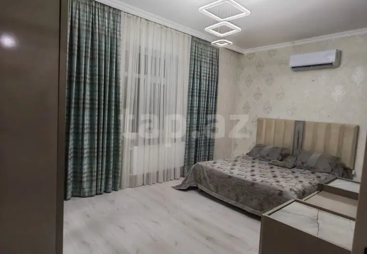 4 otaqlı mənzil , Bakı