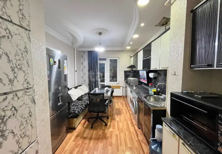 5 otaqlı mənzil , Bakı
