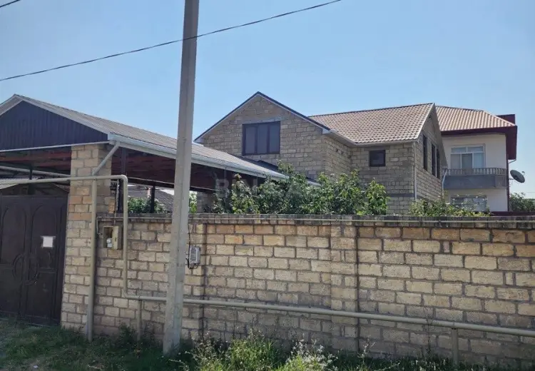 6 otaqlı mənzil Satılır, Gəncə