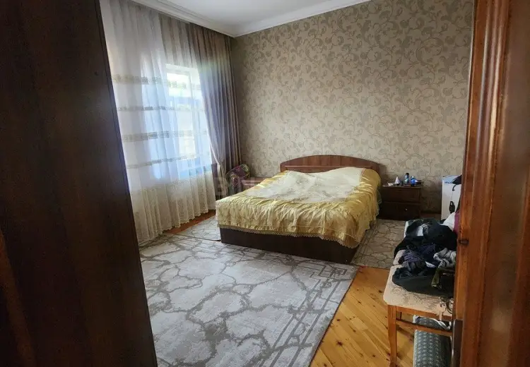 6 otaqlı mənzil Satılır, Gəncə