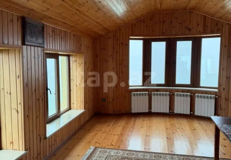 8 otaqlı mənzil , Bakı
