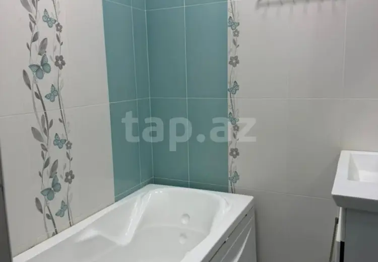 8 otaqlı mənzil , Bakı