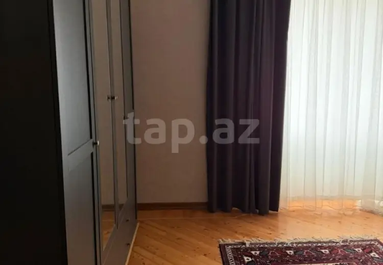 8 otaqlı mənzil , Bakı