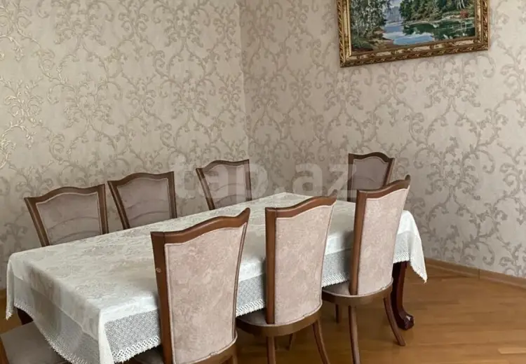 8 otaqlı mənzil , Bakı