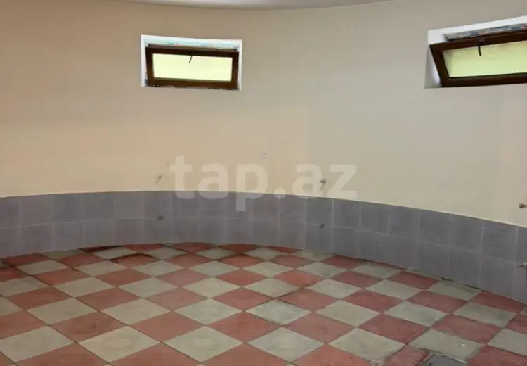 8 otaqlı mənzil , Bakı