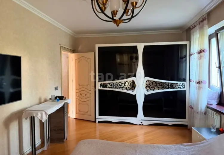 4 otaqlı mənzil , Bakı