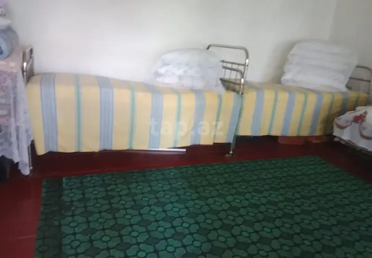6 otaqlı mənzil , Şəki