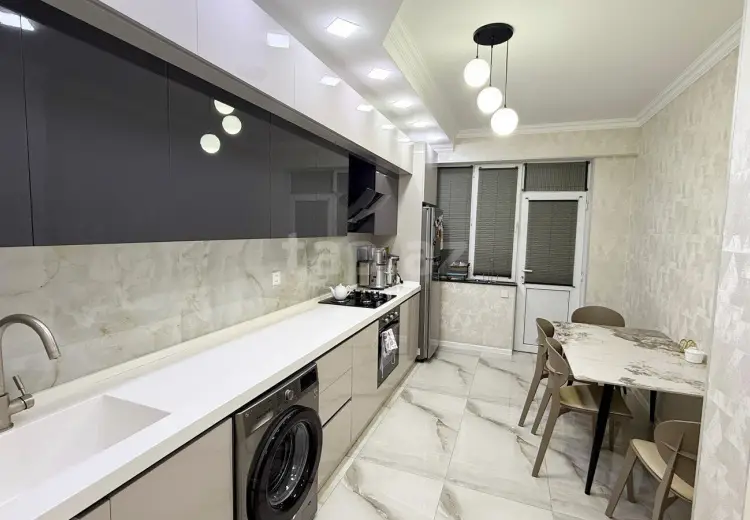 3 otaqlı mənzil , Bakı