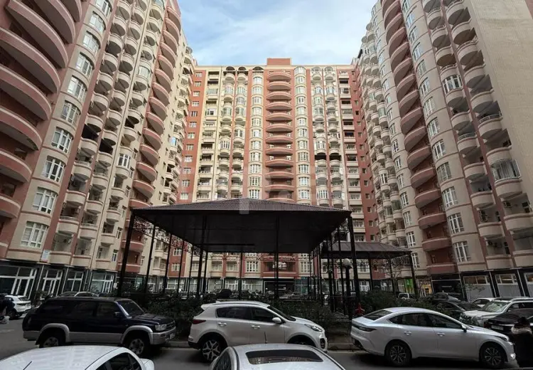 3 otaqlı mənzil , Badamdar qəs., Səbail, Bakı