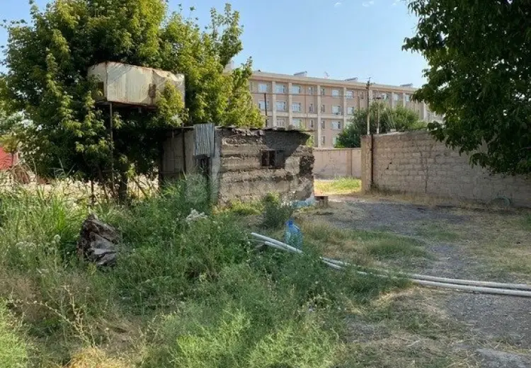 25 sot Torpaq Satılır,