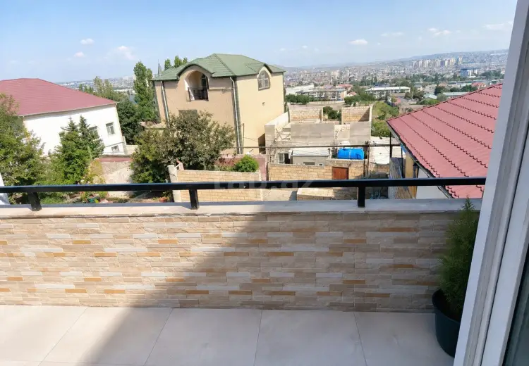 8 otaqlı mənzil , Bakı