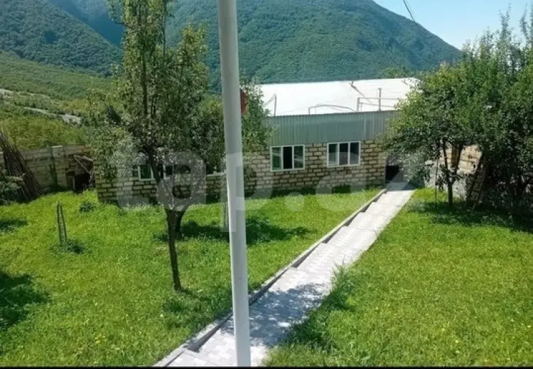 4 otaqlı mənzil , Şəki