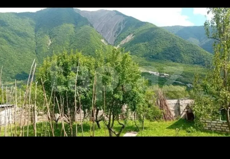 4 otaqlı mənzil , Şəki