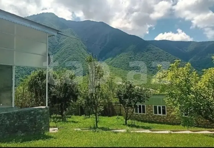 4 otaqlı mənzil , Şəki