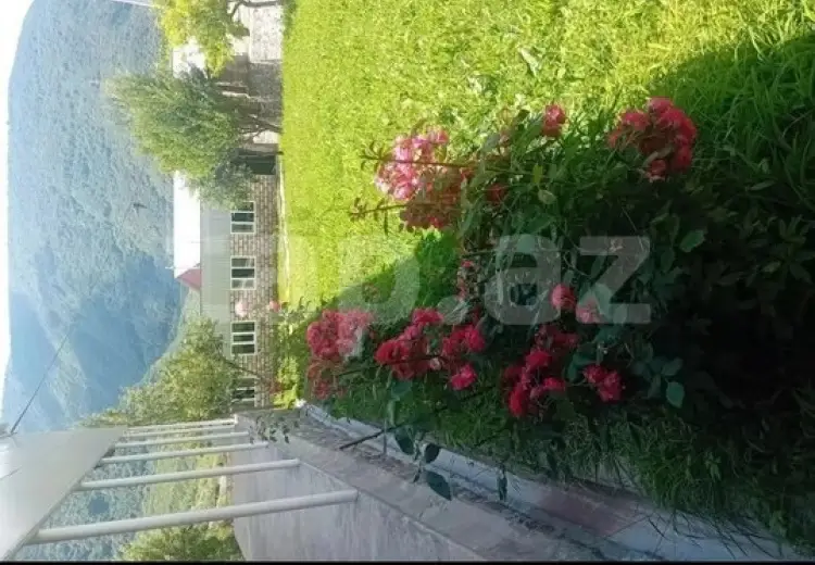 4 otaqlı mənzil , Şəki