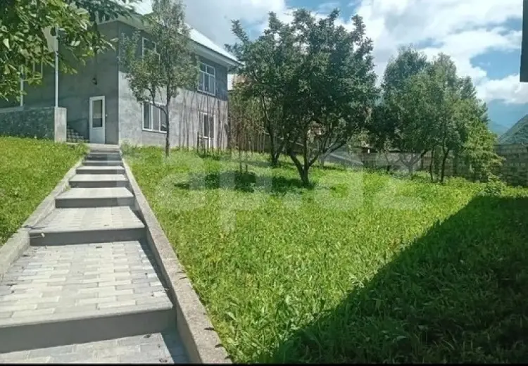 4 otaqlı mənzil , Şəki