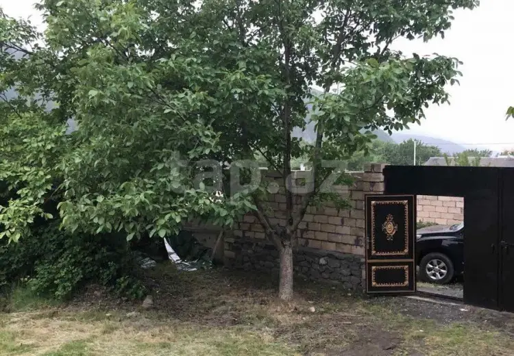 6 otaqlı mənzil , Qax