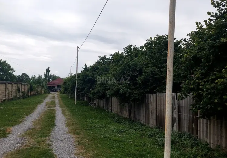 25 sot Torpaq Satılır, Oğuz