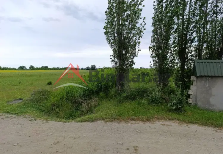 3 sot Torpaq Satılır, Xaçmaz