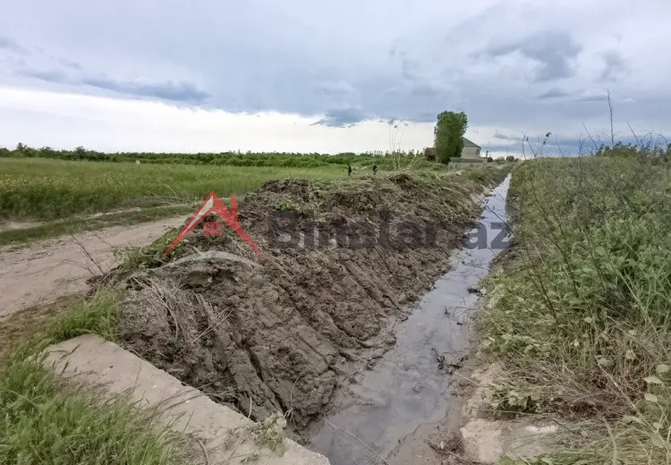 3 sot Torpaq Satılır, Xaçmaz