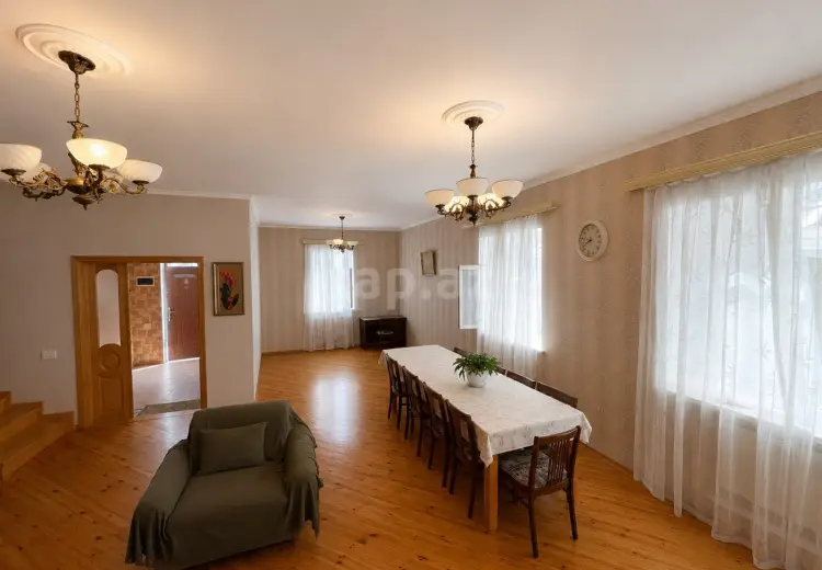 5 otaqlı mənzil , Bakı