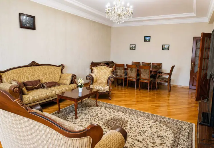 3 otaqlı mənzil , Bakı