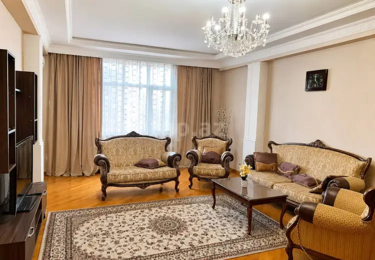 3 otaqlı mənzil , Bakı