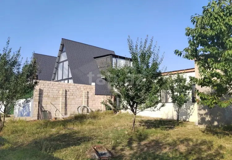 6 otaqlı mənzil , Şamaxı