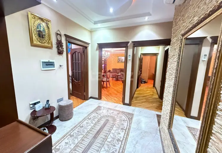 5 otaqlı mənzil , Bakı