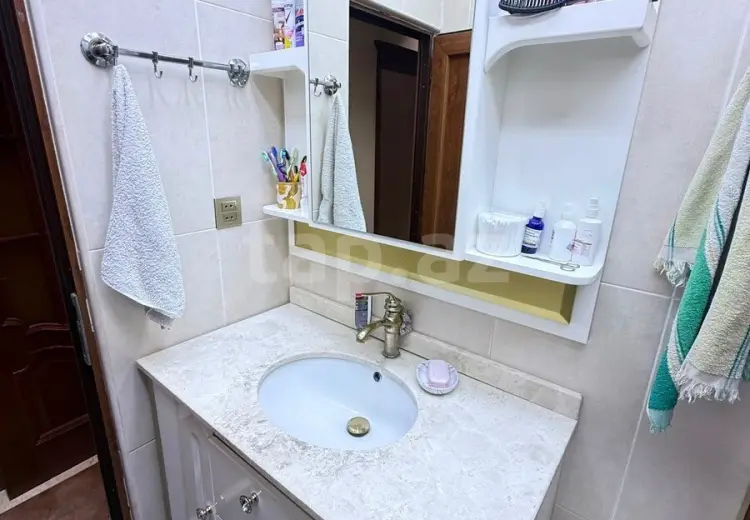 5 otaqlı mənzil , Bakı